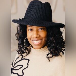 Stylish Black Knit Hat